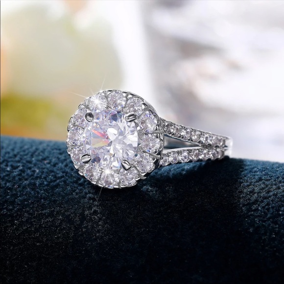 Round 925 Silver Elegant Engagement Diamond Ring - Picture 5 of 6